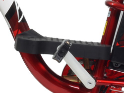 Để chân Xe đạp điện Bmx 22 inch được bố trí ở khoảng cách phù hợp