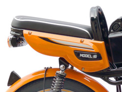 Yên sau Xe đạp điện Hitasa IM18 được làm từ nệm cao su tự nhiên