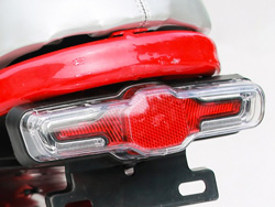Đèn hậu Xe đạp điện F8 Nijia được đồng bộ với hệ thống nút điều khiển
