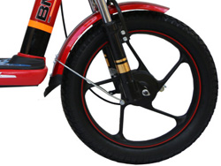 Bánh trước Xe đạp điện Bmx Rose với thiết kế vành đúc
