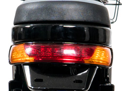 Đèn hậu Xe đạp điện Yasuki S6 đồng bộ với các nút điều khiển