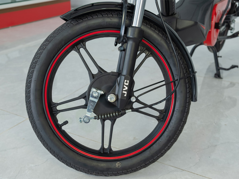 Bánh trước Xe đạp điện JVC eco Q7 New với vành đúc hợp kim
