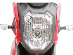 Đèn pha Xe máy điện Hkbike Maxxer với khản năng chiếu sáng tuyệt vời
