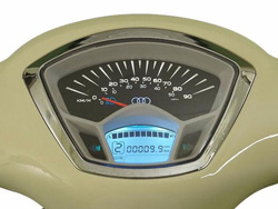 Mặt đồng hồ Xe máy điện Vespa Nioshima Plus giúp thông báo chính xác các thông số của xe