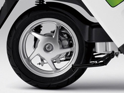 Động cơ Xe máy điện Honda EV-neo được sản xuất theo tiêu chuẩn của Honda