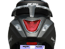 Đèn hậu Xe máy điện Dkbike Vespa Roma S với thiết kế thời trang