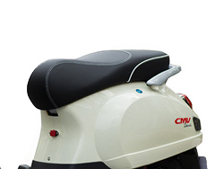 Yên xe máy điện CMV Vespa Classic với kiểu dáng sang trọng