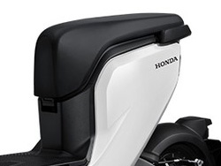 Yên Xe máy điện Honda V-GO với thiết kế nguyên khối
